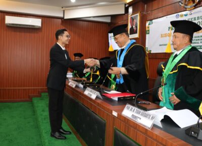 Sidang Terbuka Doktor Risqi Firdaus Setiawan: Analisis Daya Saing dan Faktor Penentu Ekspor Kakao Indonesia di Pasar Internasional